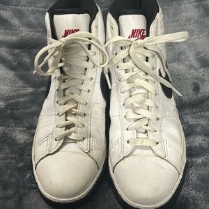 Men’s Nike high tops gently used